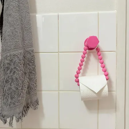 Chic Pink Modern W Relaxing Bathtub *